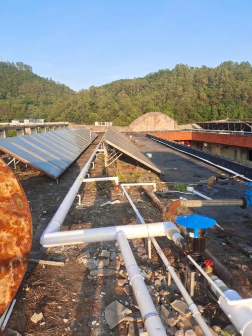 同样做空气能热水工程,东莞本地工程商和中间商差别在哪?