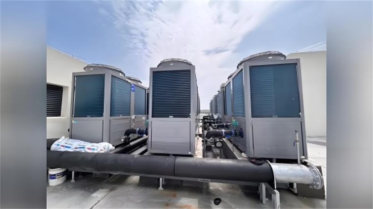 绿色办公新潮流：办公室空气源热泵，守护清新环境